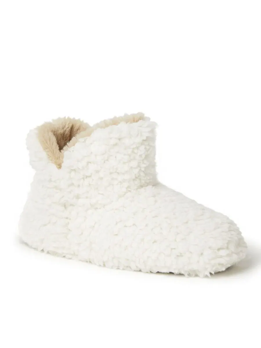 Женские домашние тапочки Chelsea Shaggy Pile Bootie с пушистым ворсом Dearfoams, Muslin — изображение 1 из 4