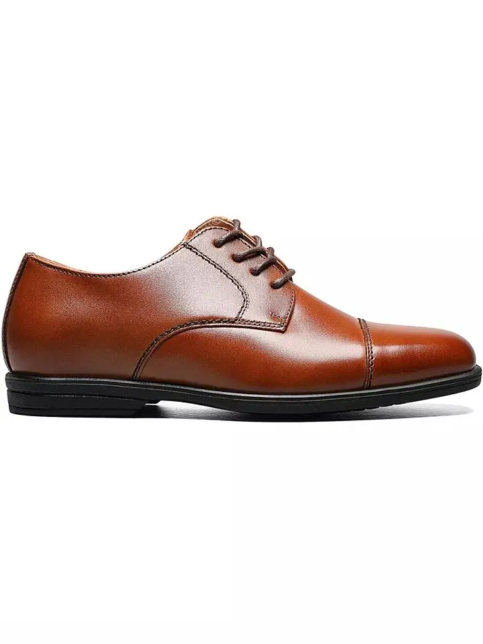 Маленькие мальчики показывают туфли-оксфорды Cap Toe Jr Florsheim — изображение 3 из 7, коричневый