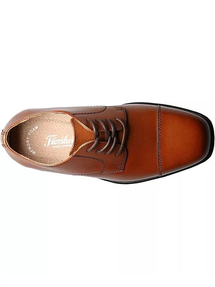 Маленькие мальчики показывают туфли-оксфорды Cap Toe Jr Florsheim — изображение 7 из 7, коричневый