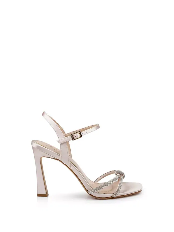Женские вечерние сандалии Madison Knot Jewel Badgley Mischka — изображение 2 из 5, шампань