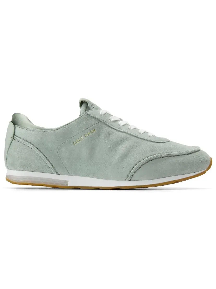 Женские беговые кроссовки Energyweave на шнуровке Cole Haan, Lily Pad Suede/Satin — изображение 2 из 5