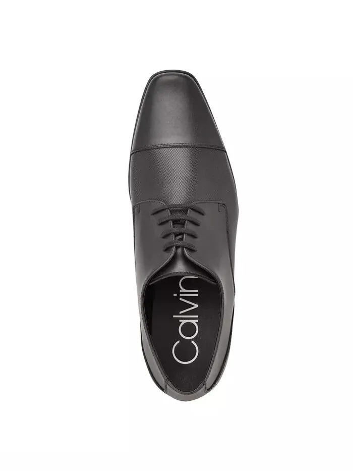 Мужские туфли Bram Lace Up Cap-Toe из кожи Calvin Klein — изображение 4 из 5, черный