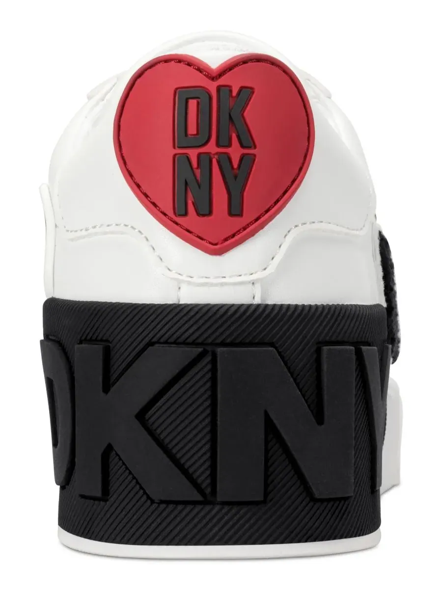 Женский сериал «Минди Сити» выпускает кроссовки без шнурков DKNY — изображение 3 из 5, яркий белый