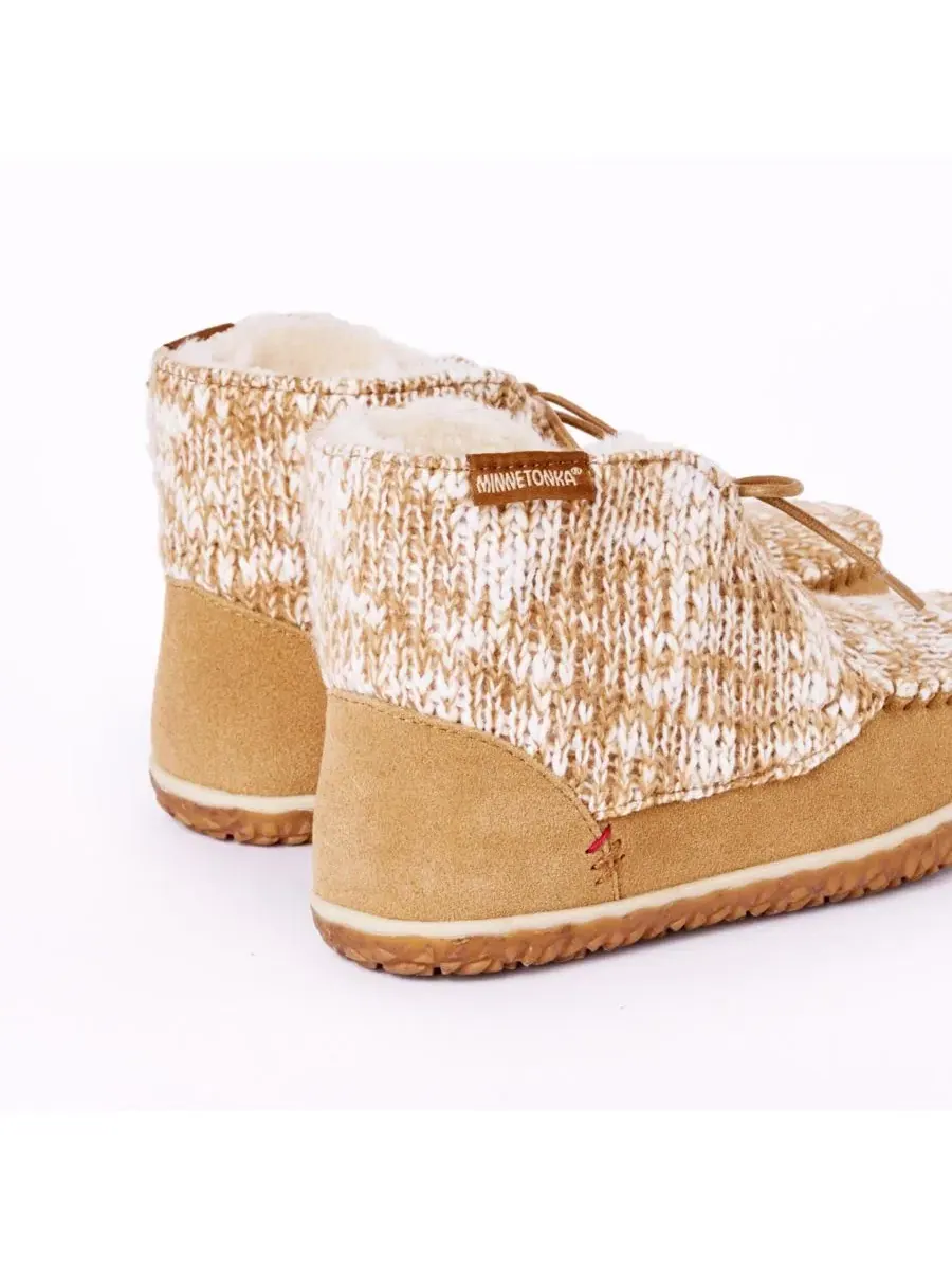 Женские слиппер-ботинки Torrey на шнуровке Minnetonka, Cinnamon Knit — изображение 6 из 7