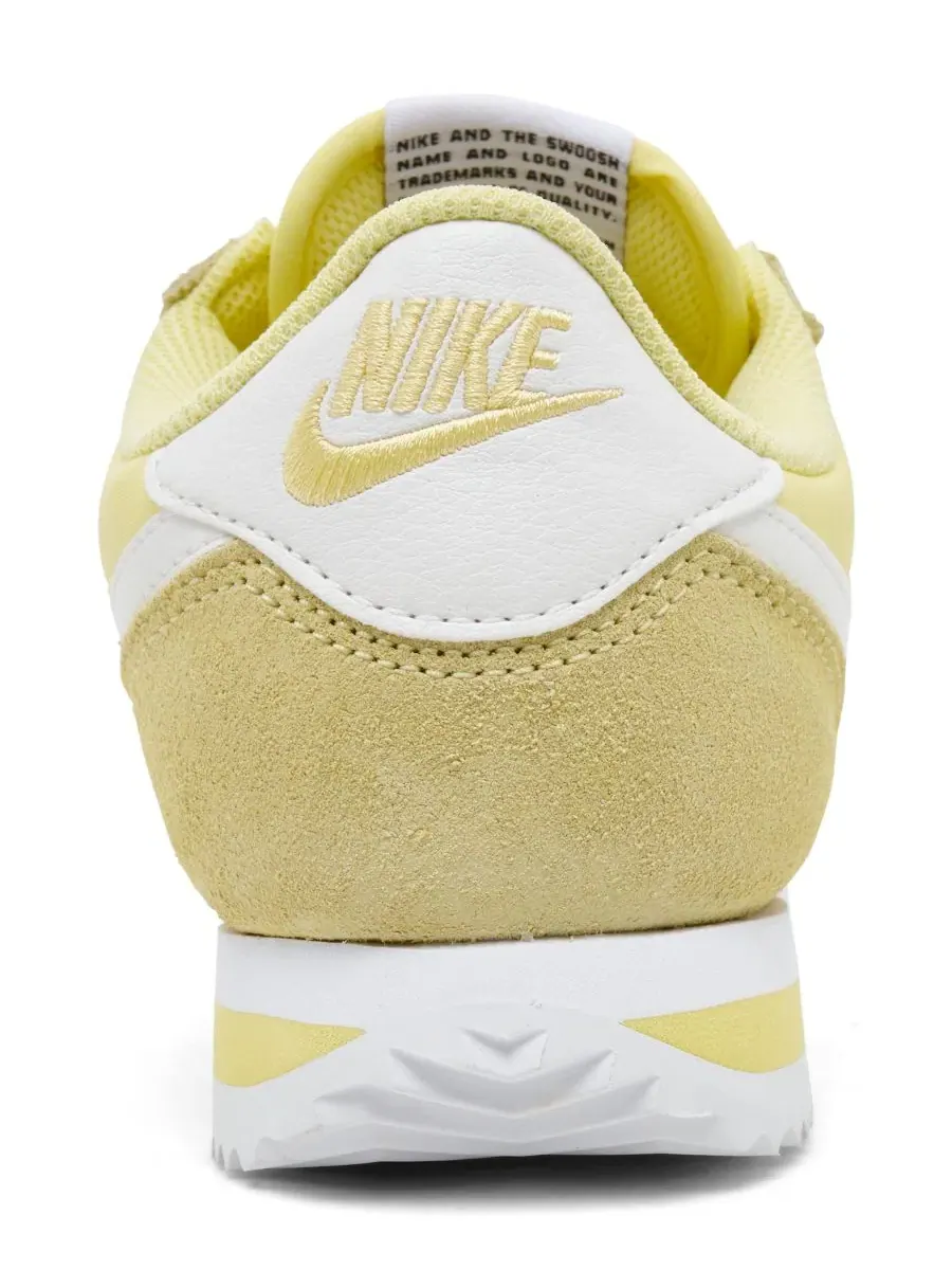 Кроссовки женские классические Cortez Textile Nike — изображение 4 из 6, желтый