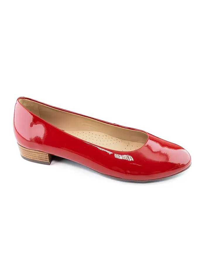 Женские балетки Madison Slip on Comfort Flat Marc Joseph New York — изображение 1 из 6
