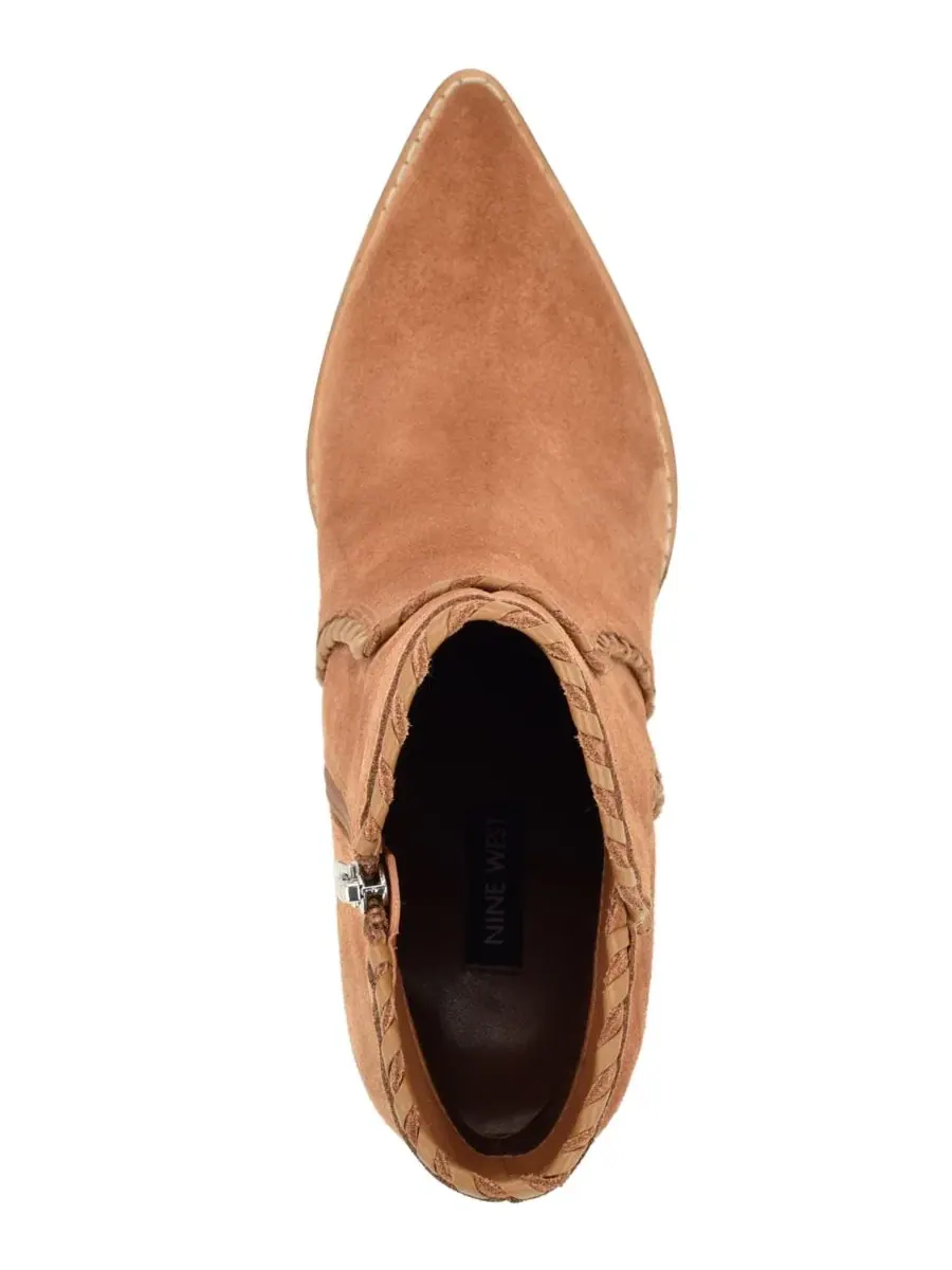 Ботильоны на каблуке с принтом Raxton Nine West, Dark Natural Suede — изображение 4 из 5