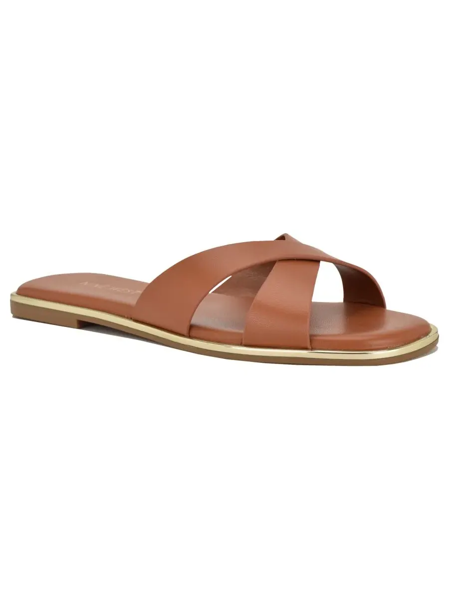 Женские сандалии Edeny Criss-Cross Flat Slip-On Nine West