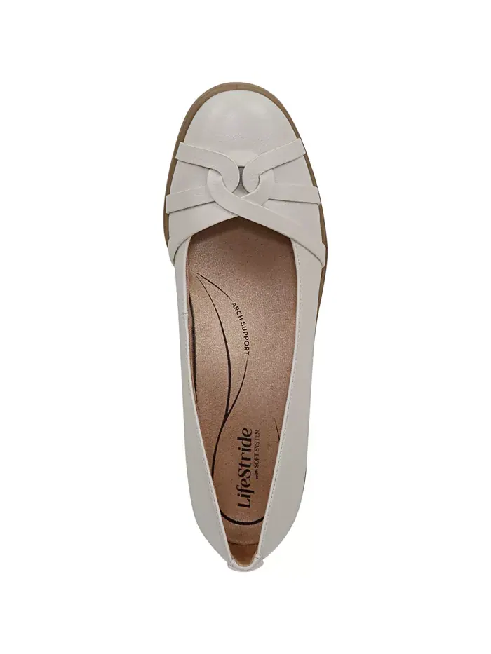 Женские балетки Jorie Low Wedge на низком клине LifeStride — изображение 4 из 5, костяной