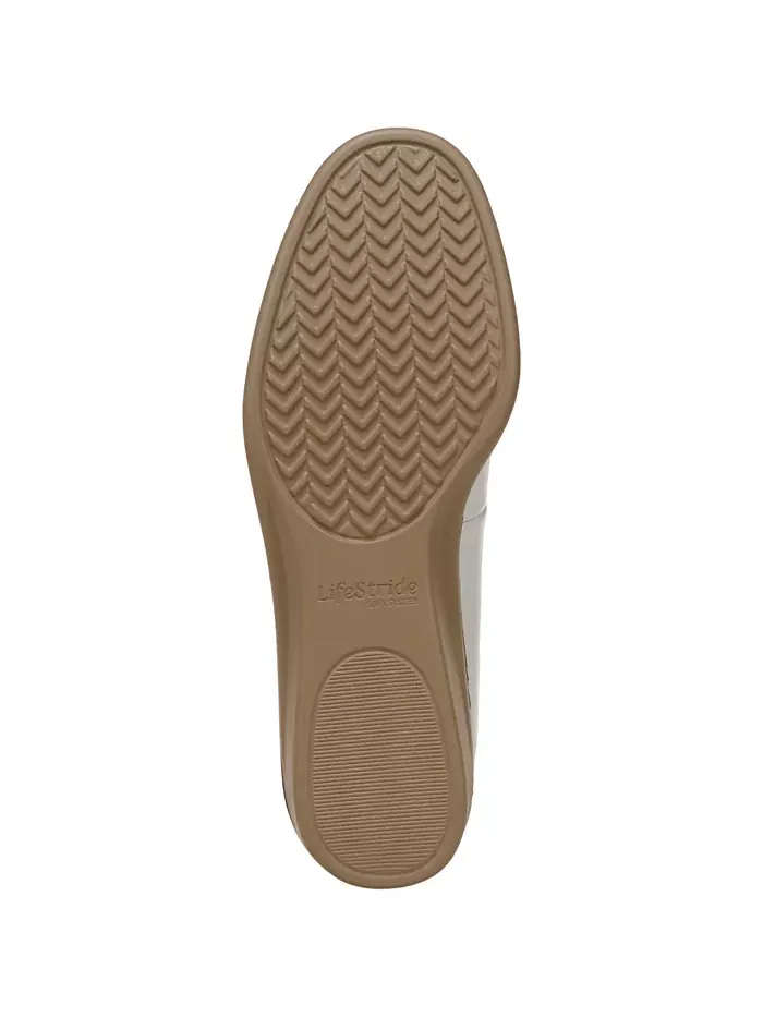 Женские балетки Jorie Low Wedge на низком клине LifeStride — изображение 5 из 5, костяной