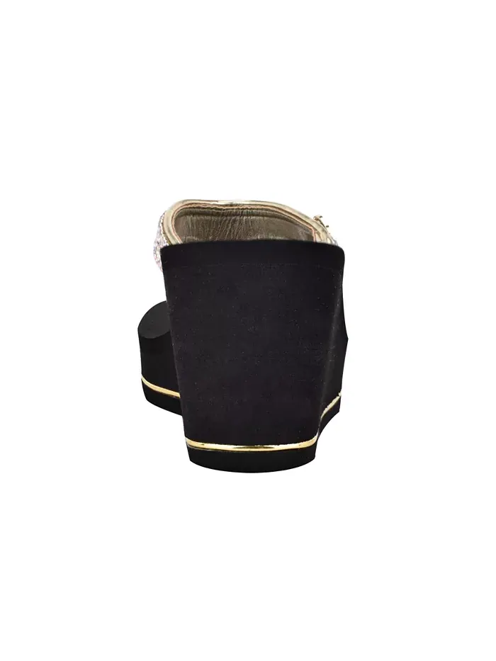 Сандалии Sarraly Eva Logo Wedge Slip On Flip GUESS — изображение 7 из 9, золотистый