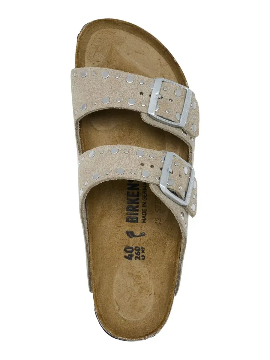 Сандалии из замши с заклепками Arizona Rivets Suede Leather Birkenstock — изображение 5 из 6, тауп