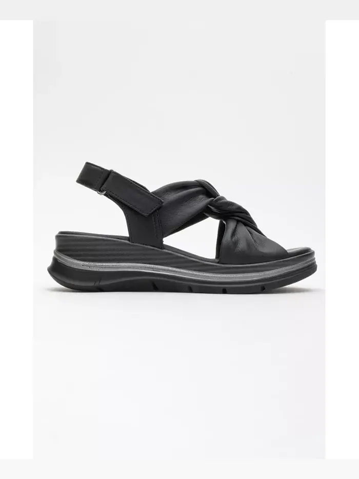 Кожаные сандалии Oara (Женские) Forever & Always Shoes — изображение 6 из 6, черный