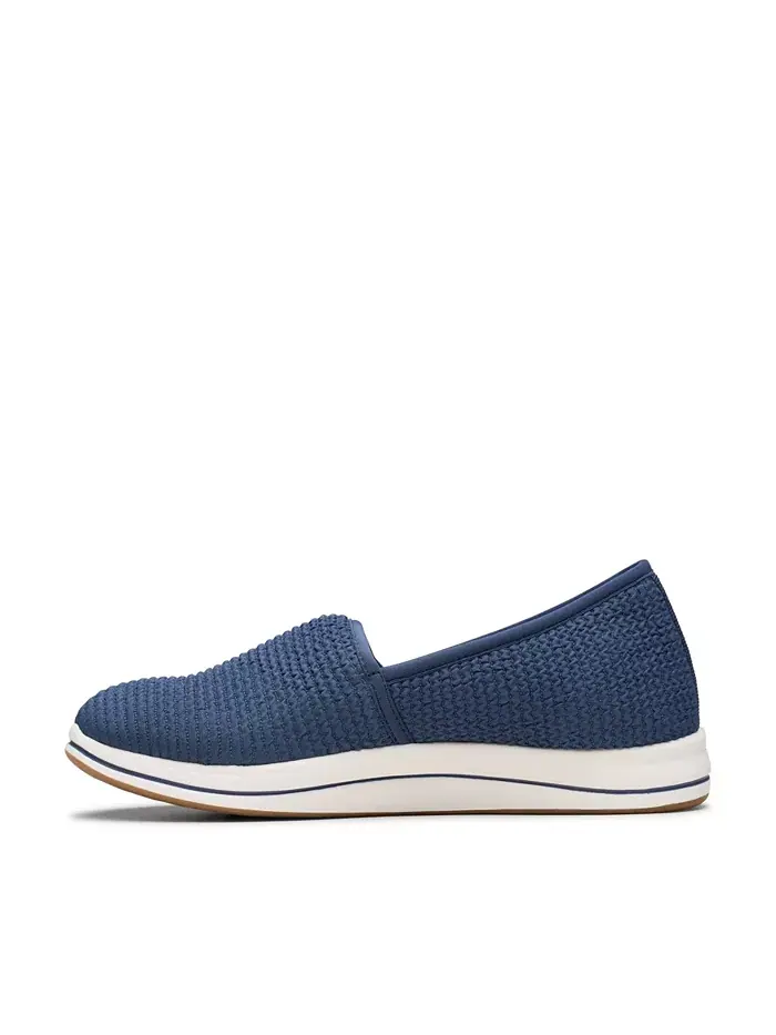 Слипоны женские Clarks Cloudsteppers Breeze Stretch — изображение 3 из 7, темно-синий