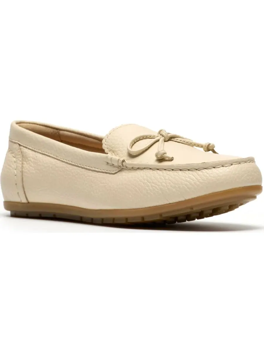 Балетки Clarks Elliotte Sail без шнурков — изображение 1 из 6, кремовый