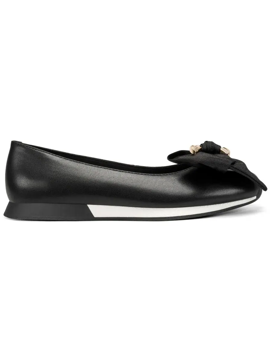 Женские слипоны Magalia Bow KARL LAGERFELD PARIS — изображение 2 из 5, черный
