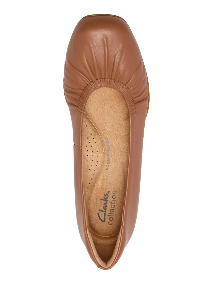 Слипоны женские Lo Clarks Jazmynn, кожаные — изображение 4 из 6, бежевый