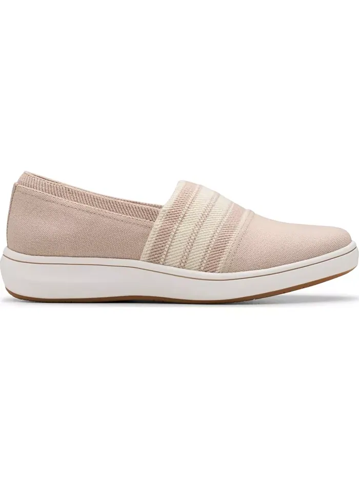 Слипоны женские Clarks Cloudsteppers Breeze Sky Mist — изображение 2 из 8, песочный