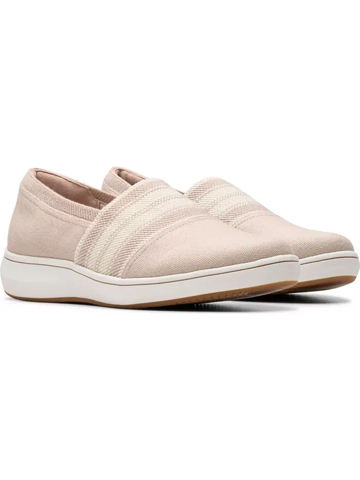 Слипоны женские Clarks Cloudsteppers Breeze Sky Mist — изображение 5 из 8, песочный