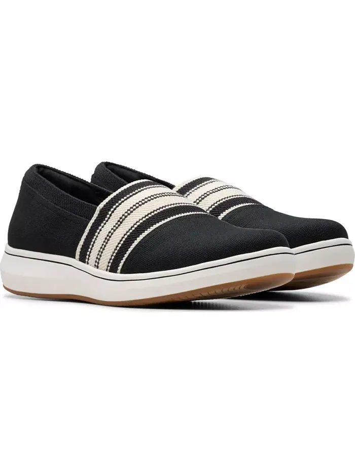 Слипоны женские Clarks Cloudsteppers Breeze Sky Mist — изображение 5 из 8, черный