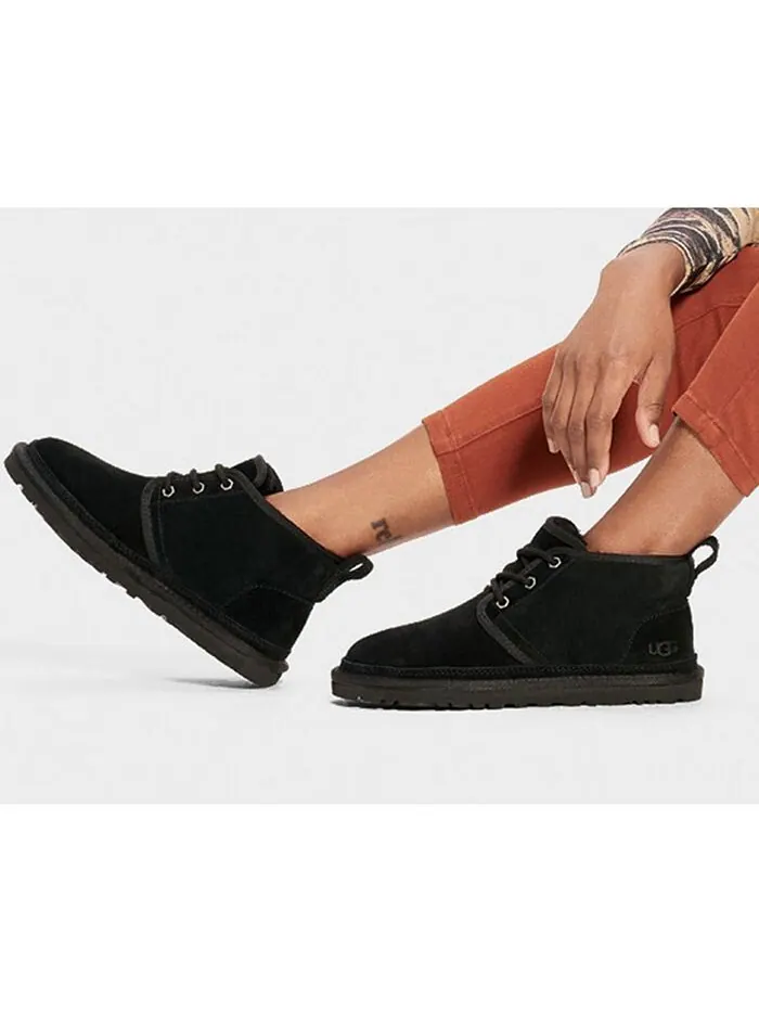 Ботинки женские UGG Neumel Chukka на шнурках — изображение 3 из 7, черный