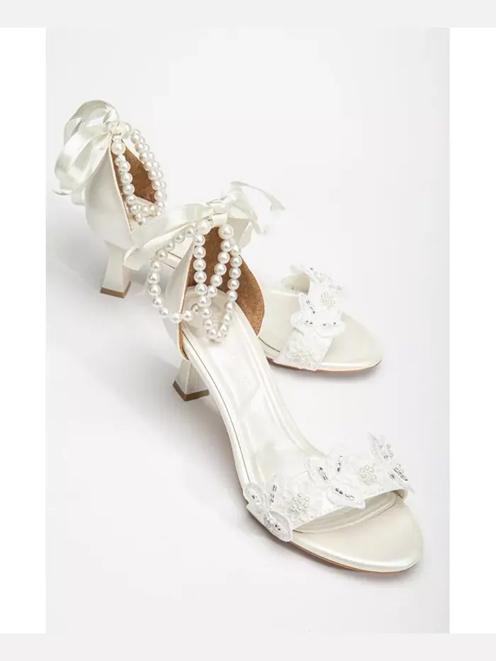 Сандалии Dawn Lace с жемчугом Forever & Always Shoes