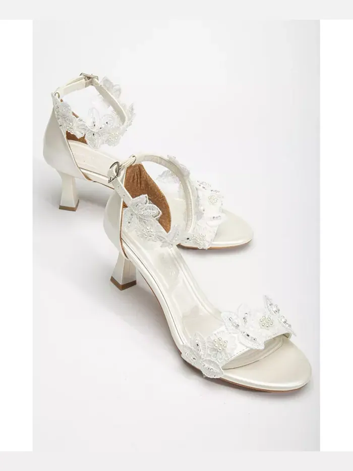 Босоножки на каблуке-рюмочке с кружевом Birdie Forever & Always Shoes