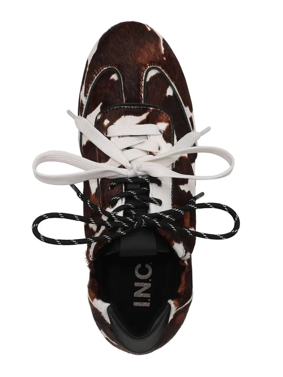 Женские кроссовки с принтом, модель Kadenn Lace-Up I.N.C. International Concepts, Abstract Cow — изображение 4 из 6