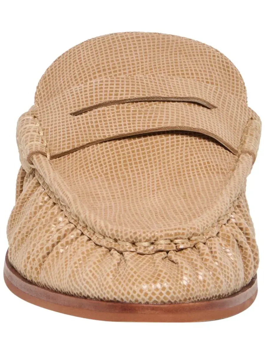 Туфли-мюли на плоском ходу Betzy Dolce Vita, Latte Embossed Leather — изображение 7 из 7