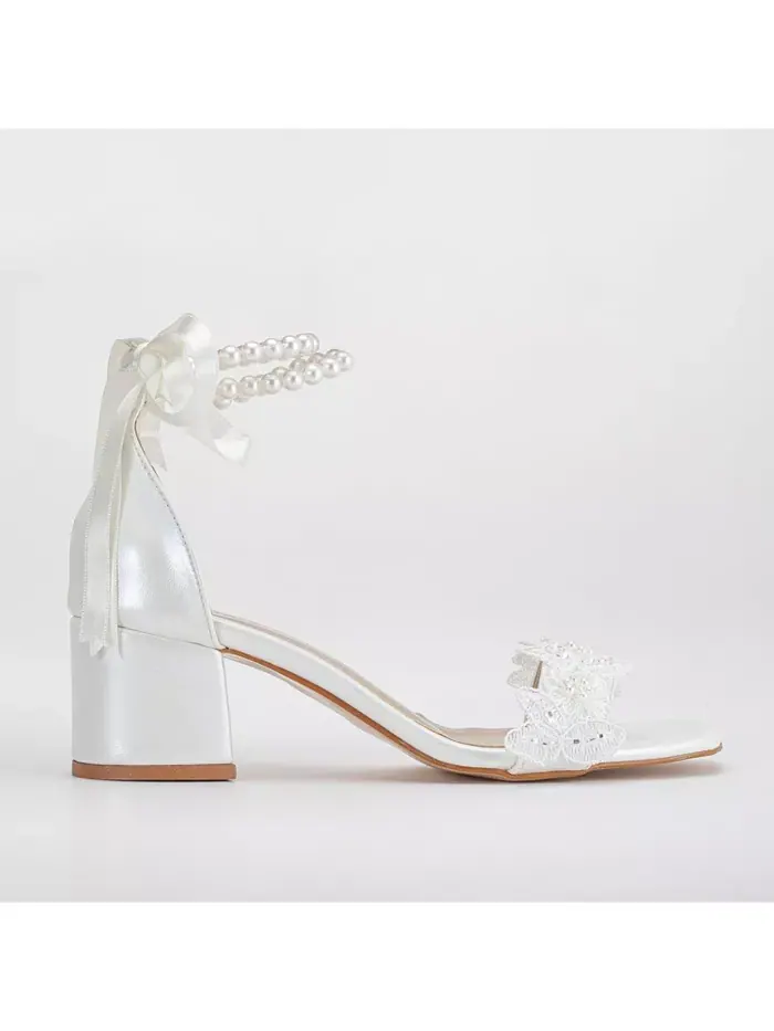 Ажурные сандалии Amber Lace с жемчугом Forever & Always Shoes — изображение 5 из 5