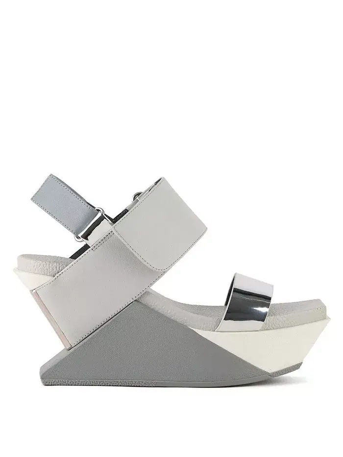 Женские сандалии Delta Wedge United Nude