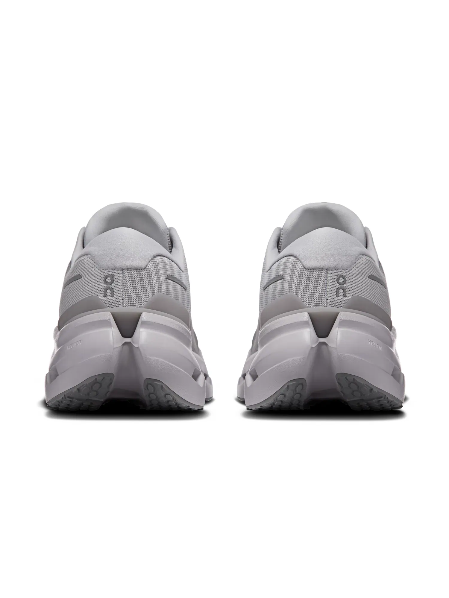 Мужские кроссовки для бега с амортизацией Cloudrunner 3 On, Glacier Alloy — изображение 5 из 6, светло-серый