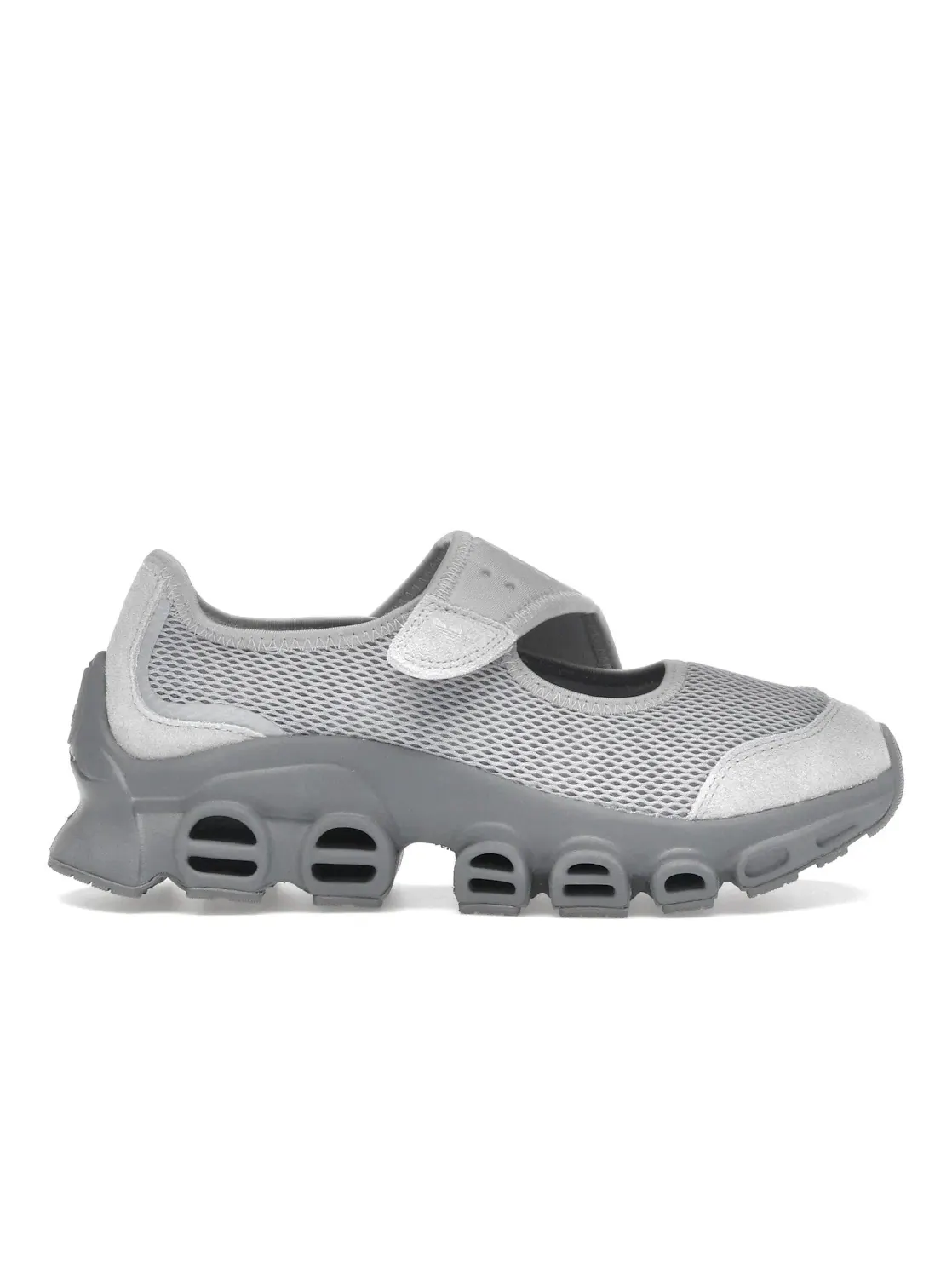 Женские кроссовки Lifestyle AdiFOM Megajane Adidas — изображение 1 из 4