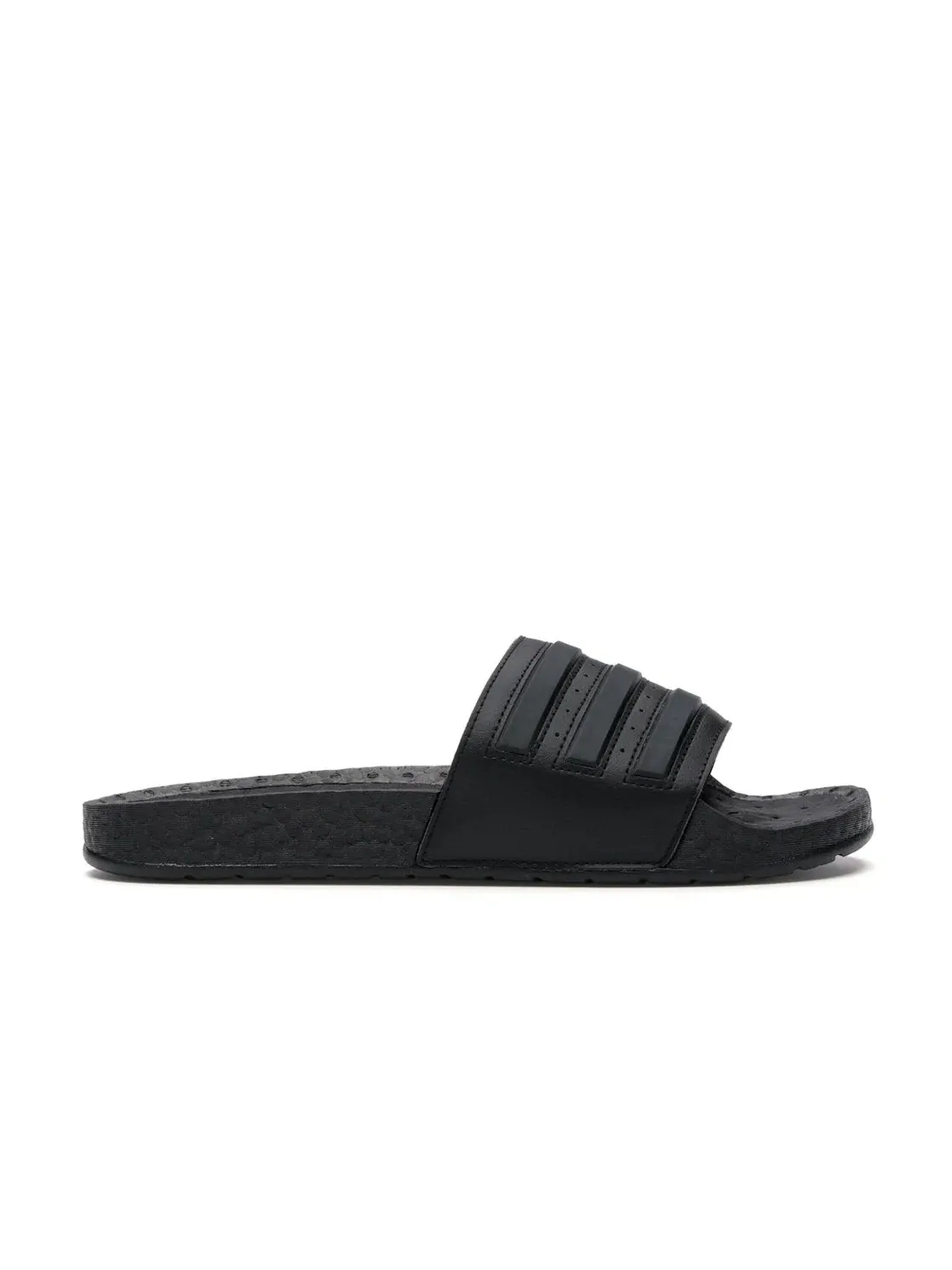 Мужские шлепанцы с контрастной подошвой Adidas Adilette Boost — изображение 1 из 4, черный/черный/черный