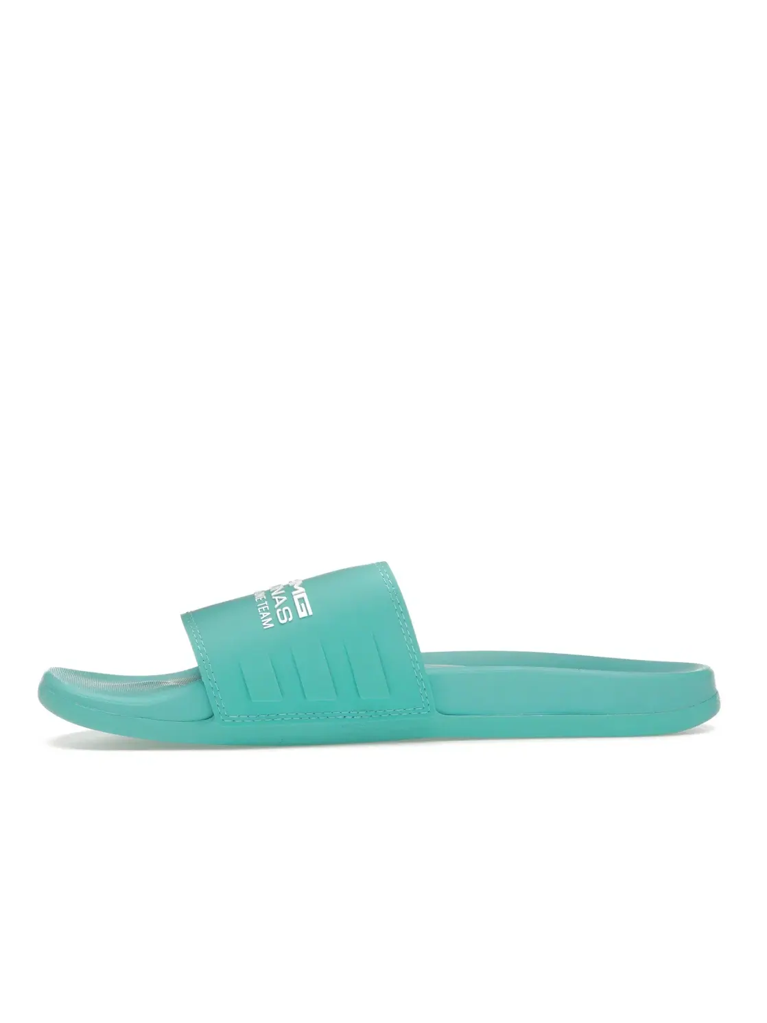 Мужские шлепанцы Comfort Slides Mercedes-AMG Petronas Formula One Team Adidas — изображение 3 из 4, белый