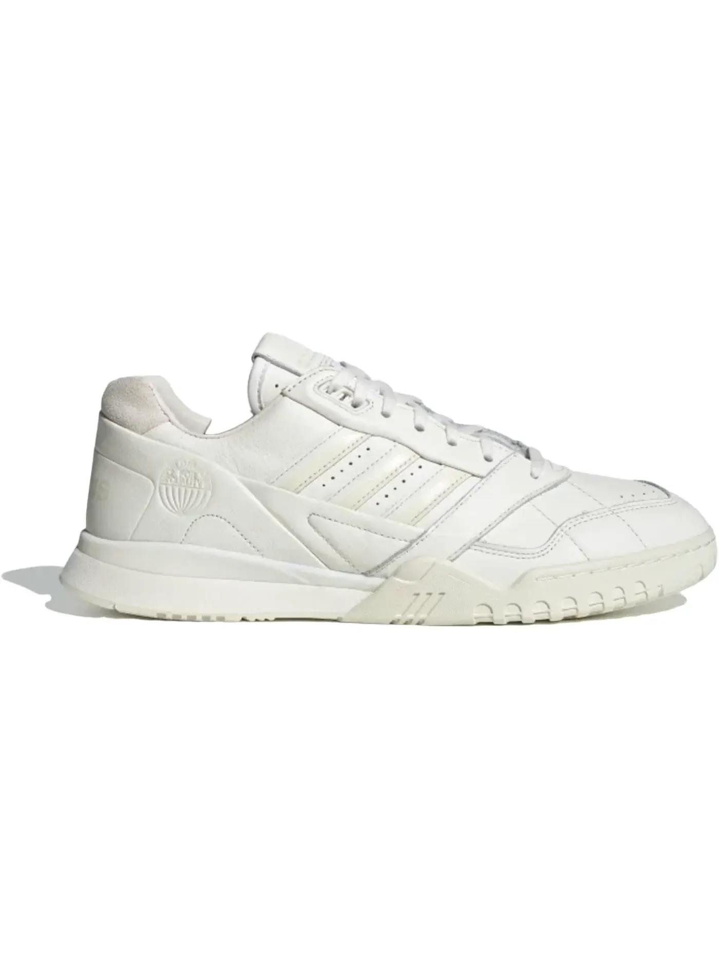 Мужские кроссовки Lifestyle Adidas A.R. Trainer — изображение 1 из 1, белый/белый/белый