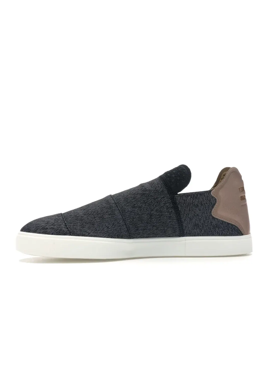 Мужские кроссовки повседневные Elastic Slip On Adidas — изображение 3 из 4, черный//белый