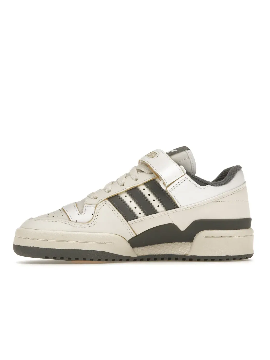 Женские кроссовки Lifestyle с перфорированным носком Adidas Forum 84 Low — изображение 3 из 4, белый серебристый белый