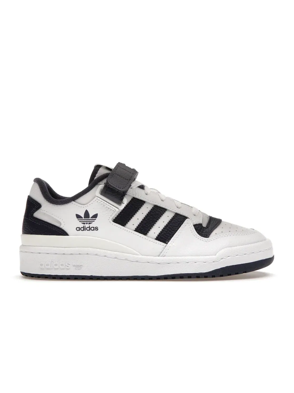 Мужские кроссовки Lifestyle Adidas Forum Low — изображение 1 из 4, белый/темно-синий/белый