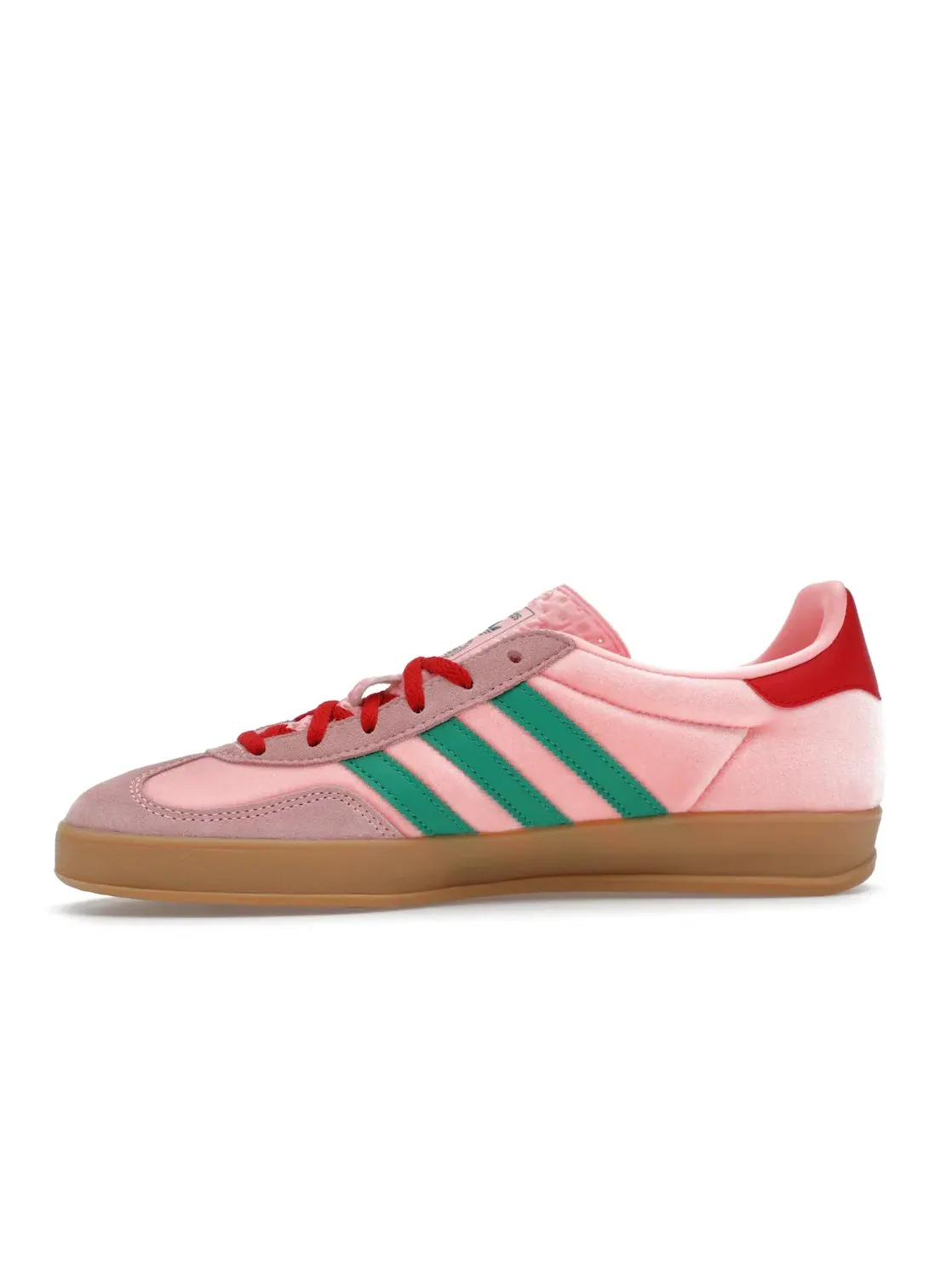 Женские кроссовки с велюровым верхом Adidas Gazelle Indoor — изображение 3 из 4, розовый/зеленый