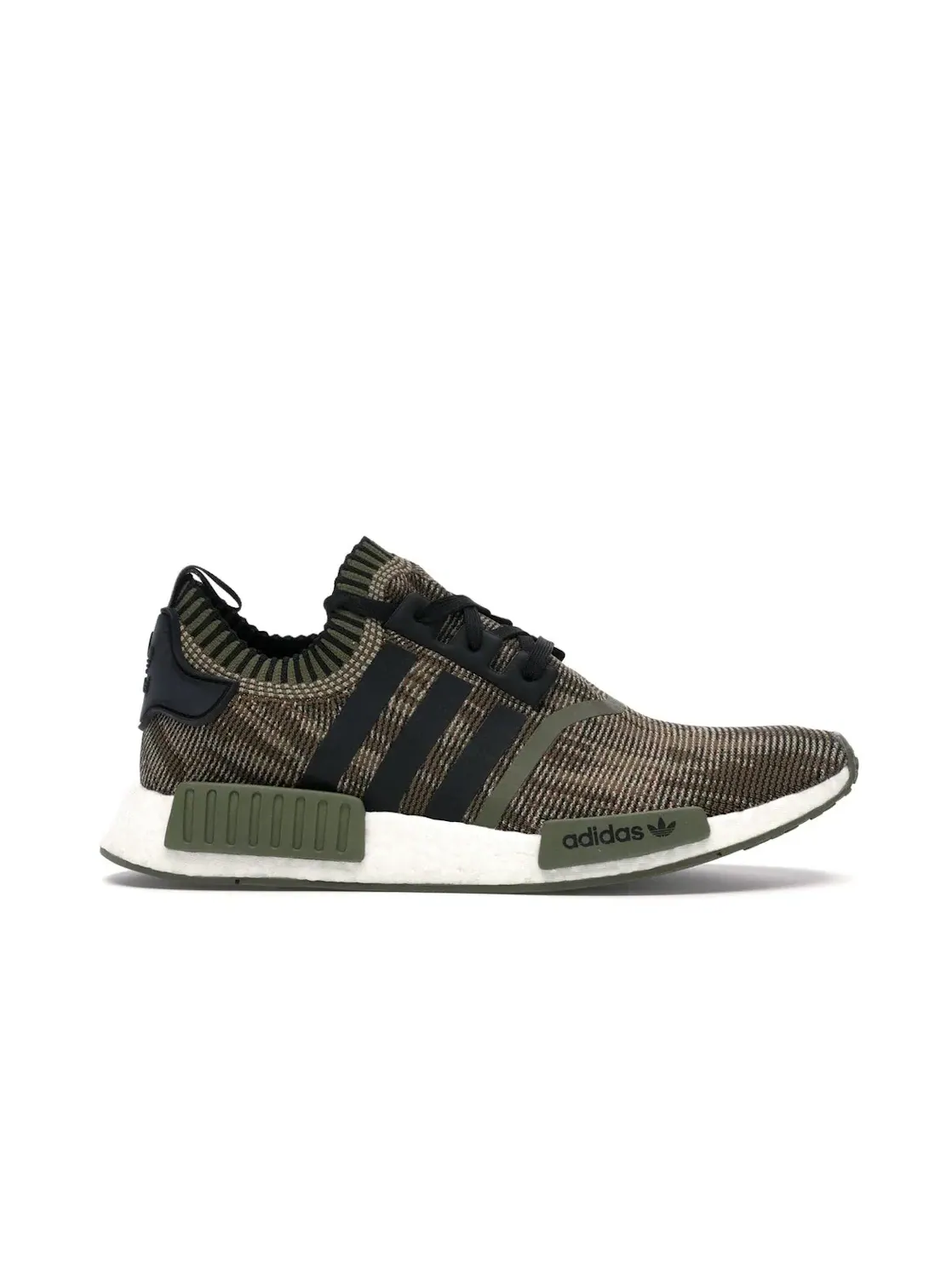 Мужские кроссовки с камуфляжным принтом Adidas NMD R1 — изображение 1 из 4, оливковый/черный/черный