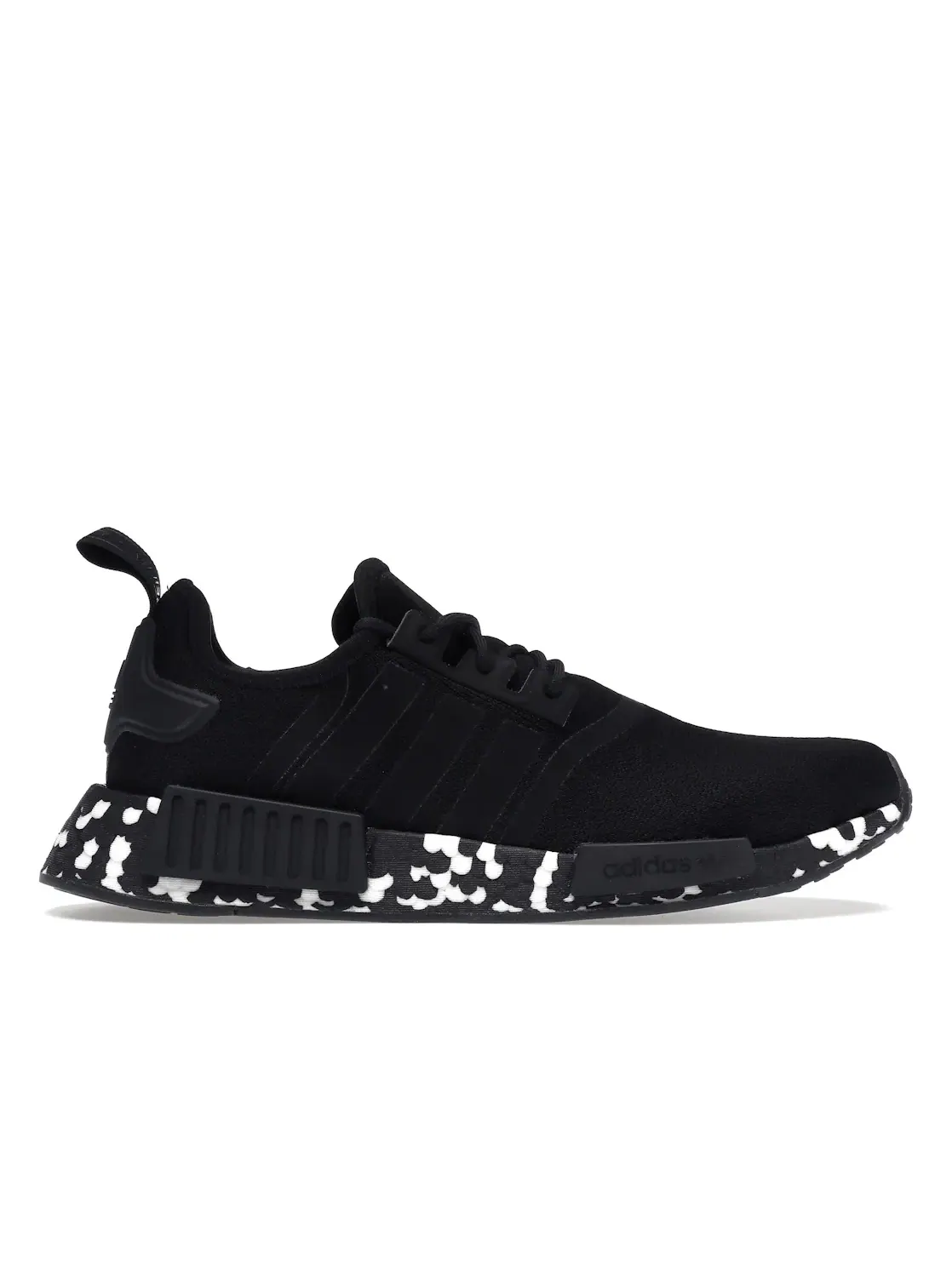 Мужские кроссовки с камуфляжным принтом Adidas NMD R1 — изображение 1 из 4, черный/черный/белый