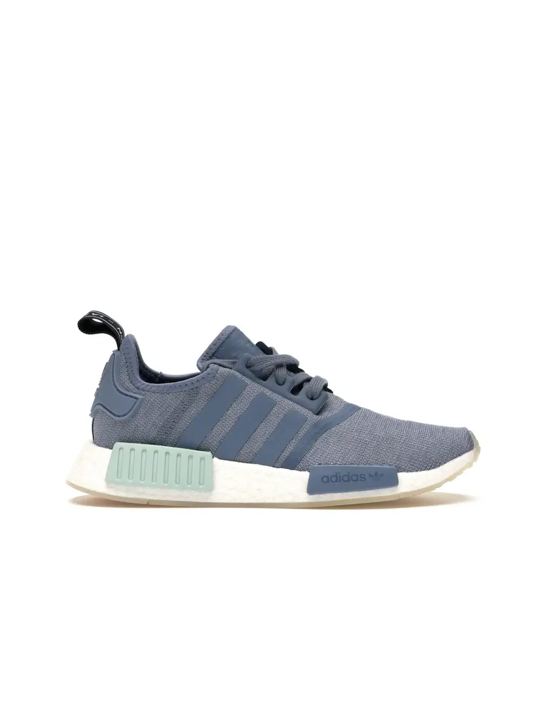 Женские кроссовки Lifestyle NMD R1 Adidas — изображение 1 из 4, белый