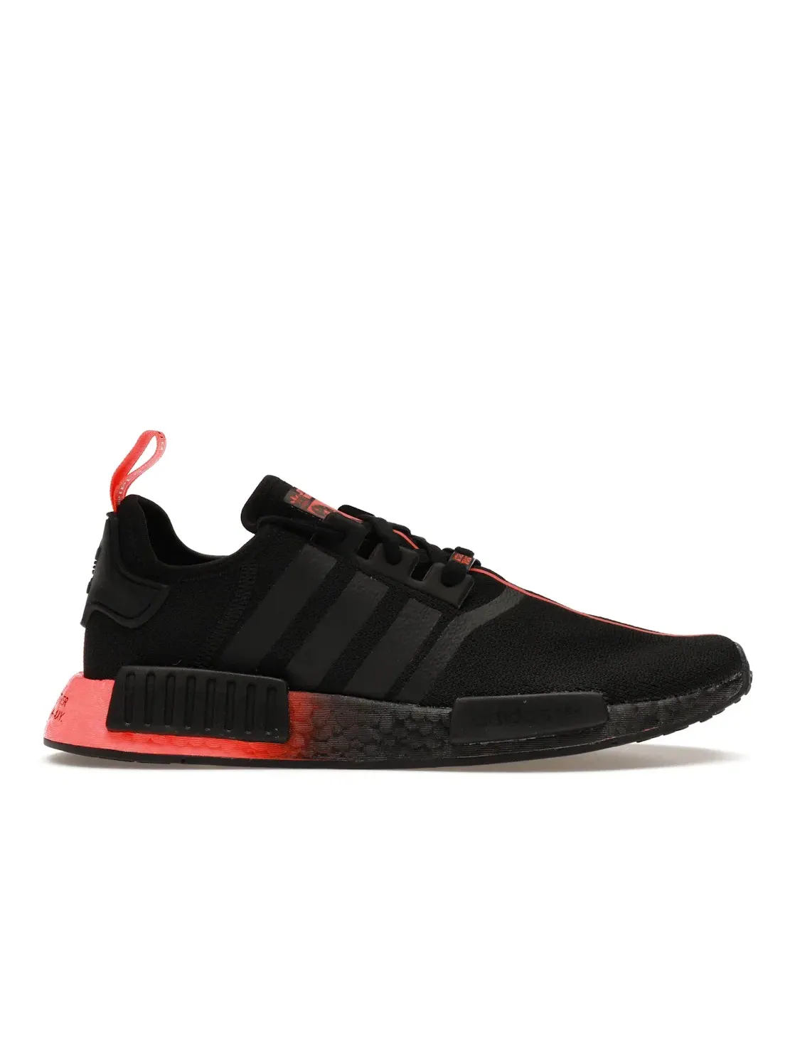 Мужские кроссовки lifestyle с принтом Star Wars Darth Vader Adidas NMD R1 — изображение 1 из 4, черный/черный/красный