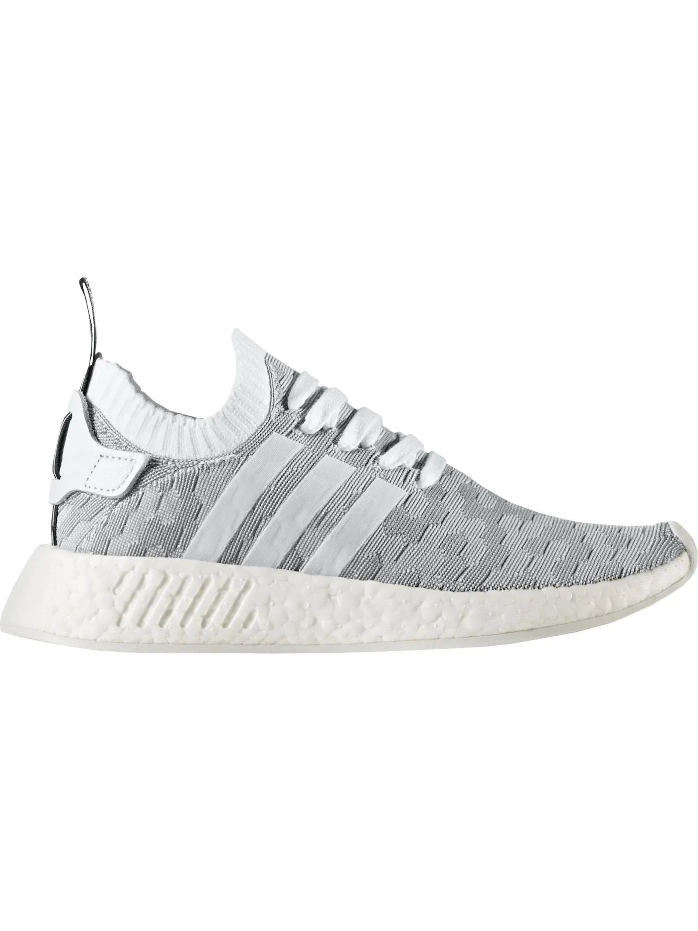 Женские кроссовки для активного отдыха Adidas NMD R2 — изображение 1 из 1, белый/белый/черный