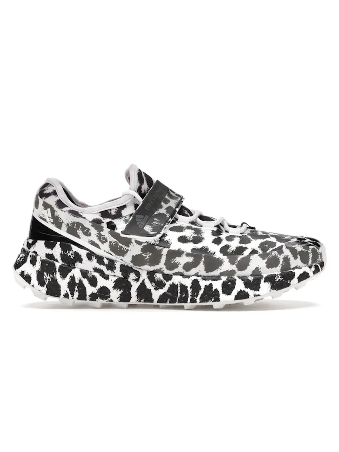 Женские кроссовки с принтом Adidas Outdoor Boost — изображение 1 из 4, белый/черный/оранжевый