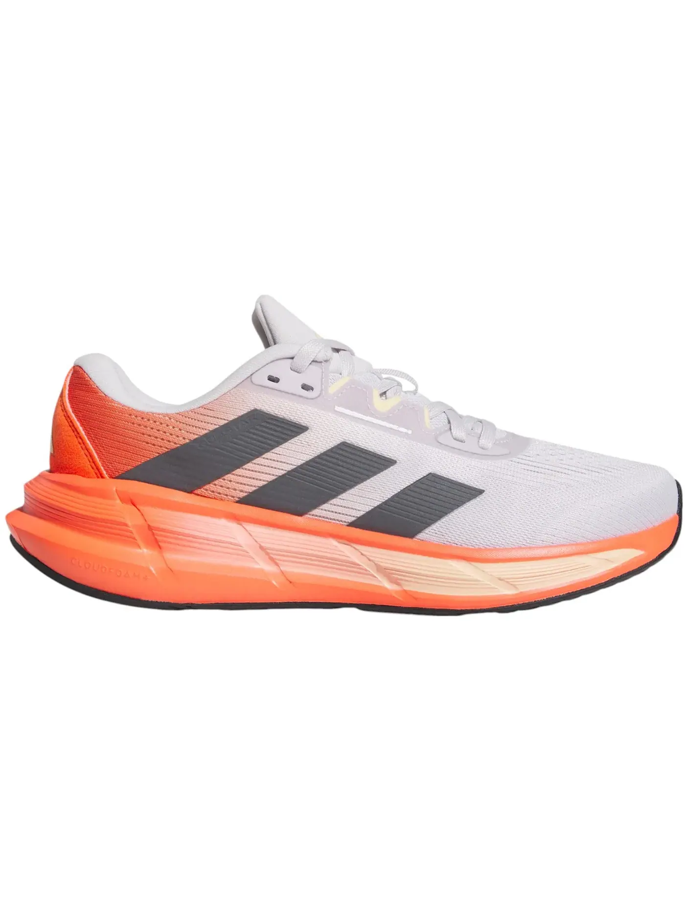 Мужские кроссовки для бега Adidas Questar 3 — изображение 1 из 1, серый/серый/оранжевый