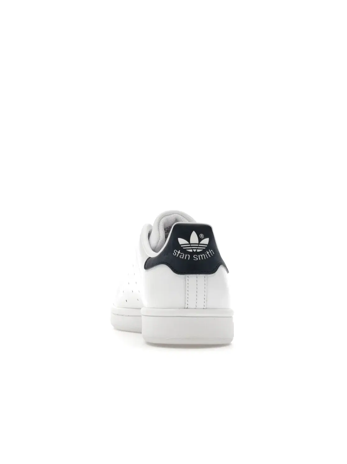 Женские кроссовки Lifestyle с перфорированным верхом Adidas Stan Smith — изображение 4 из 4, белый/белый/темно-синий