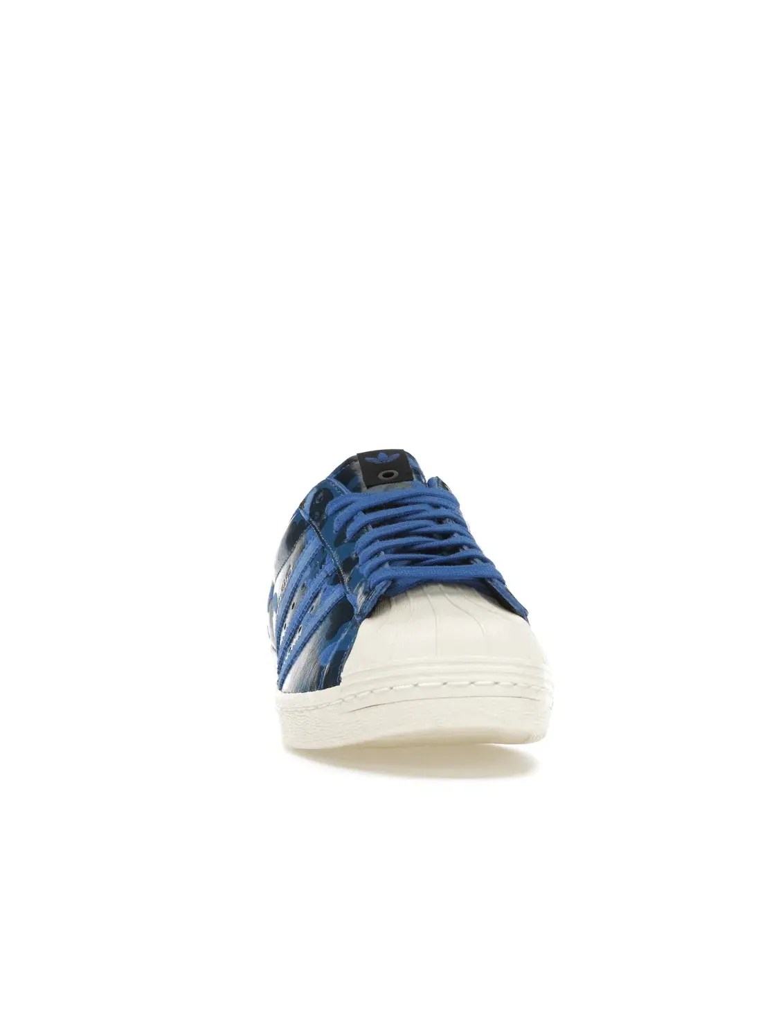 Мужские кроссовки Lifestyle Adidas Superstar 80s Undefeated Bape Blue Camo — изображение 2 из 4, синий/белый