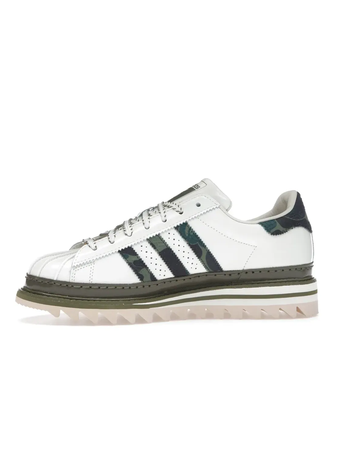 Мужские кроссовки Lifestyle с коллаборацией CLOT x Bape Adidas Superstar — изображение 3 из 4, белый//оливковый